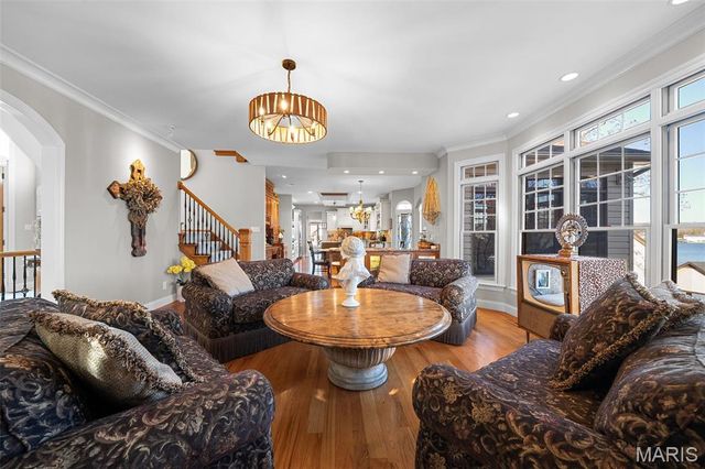 9895 E Vista Drive, Hillsboro, MO 63050