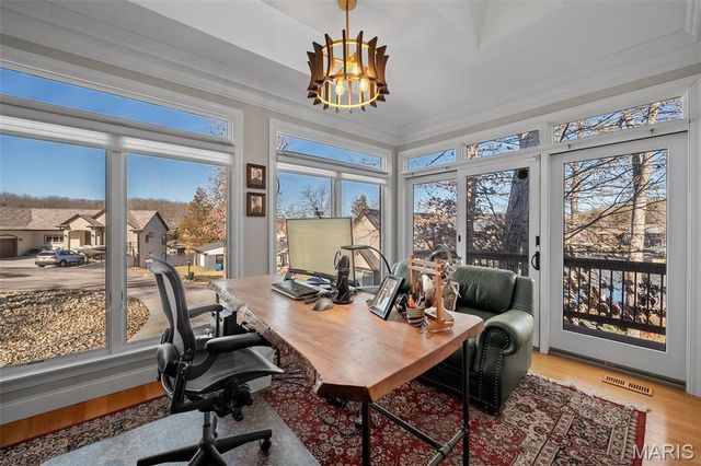 9895 E Vista Drive, Hillsboro, MO 63050