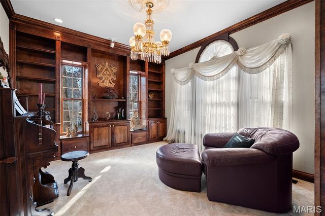 9895 E Vista Drive, Hillsboro, MO 63050