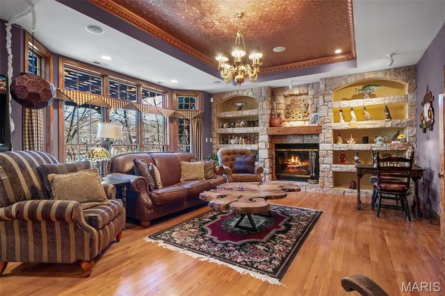 9895 E Vista Drive, Hillsboro, MO 63050