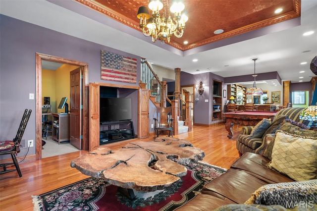 9895 E Vista Drive, Hillsboro, MO 63050