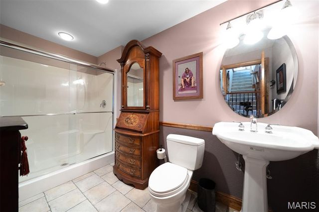 9895 E Vista Drive, Hillsboro, MO 63050