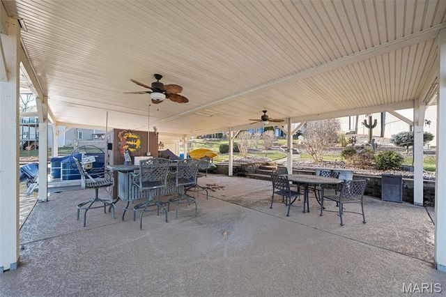 9895 E Vista Drive, Hillsboro, MO 63050