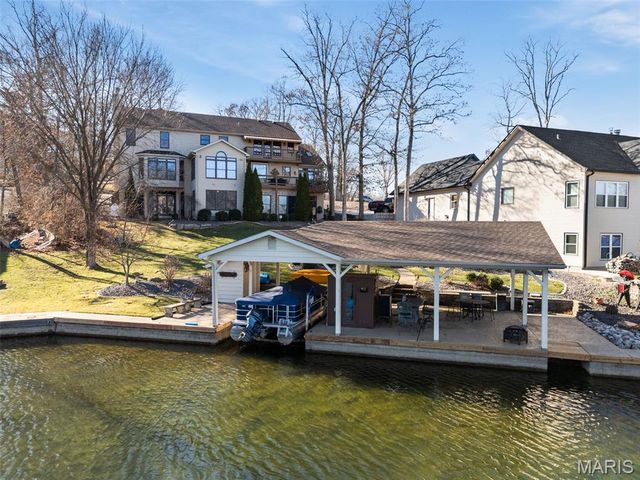 9895 E Vista Drive, Hillsboro, MO 63050