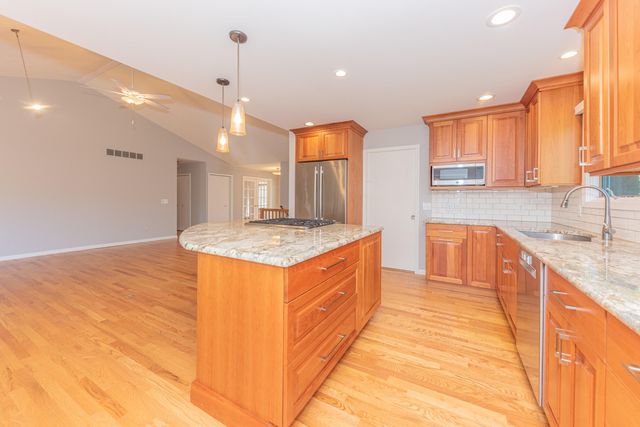 388 Rosebud Lane, Saline, MI 48176