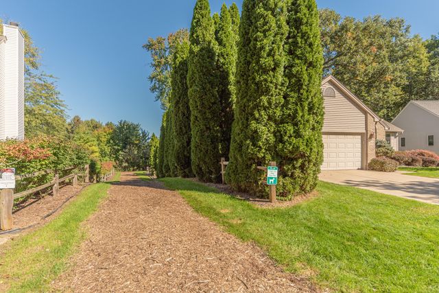 388 Rosebud Lane, Saline, MI 48176