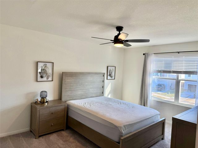 205 Waterbuck LOOP, Hutto, TX 78634