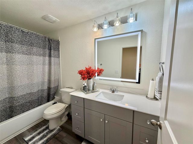 205 Waterbuck LOOP, Hutto, TX 78634