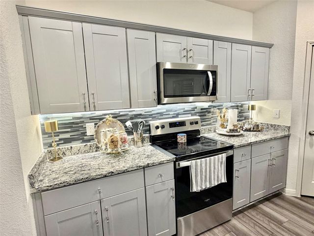 205 Waterbuck LOOP, Hutto, TX 78634