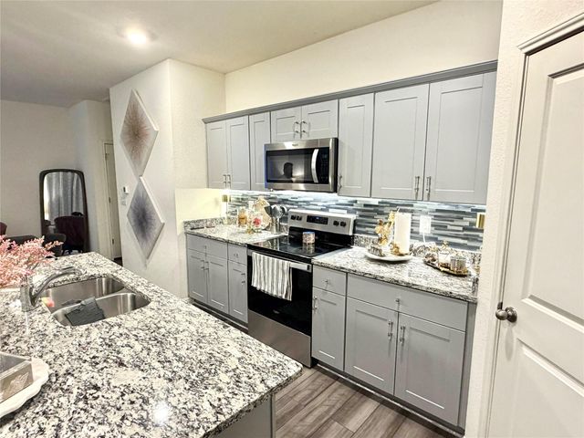 205 Waterbuck LOOP, Hutto, TX 78634