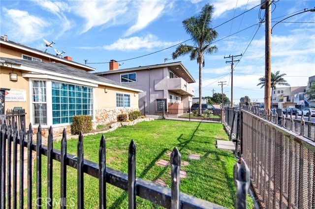 4351 W 142nd, Hawthorne, CA 90250