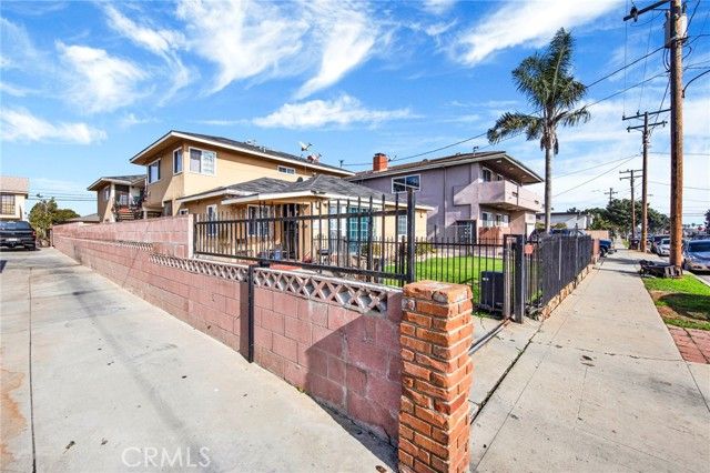 4351 W 142nd, Hawthorne, CA 90250