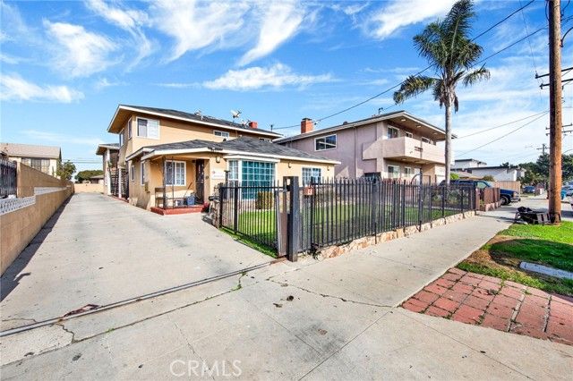 4351 W 142nd, Hawthorne, CA 90250