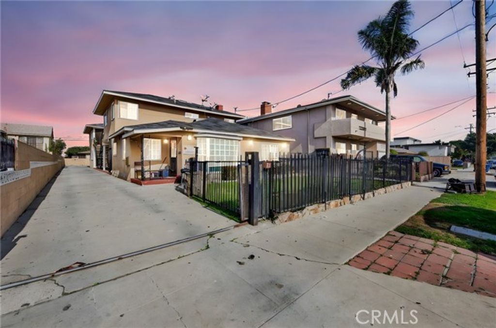 4351 W 142nd, Hawthorne, CA 90250