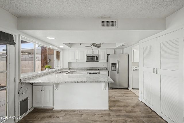 1615 E NEWPORT Drive, Tempe, AZ 85282