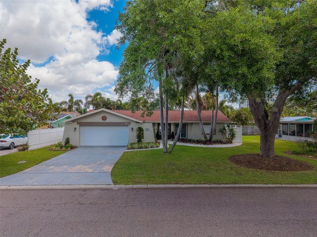 2017 COVE DRIVE, Largo, FL 33774