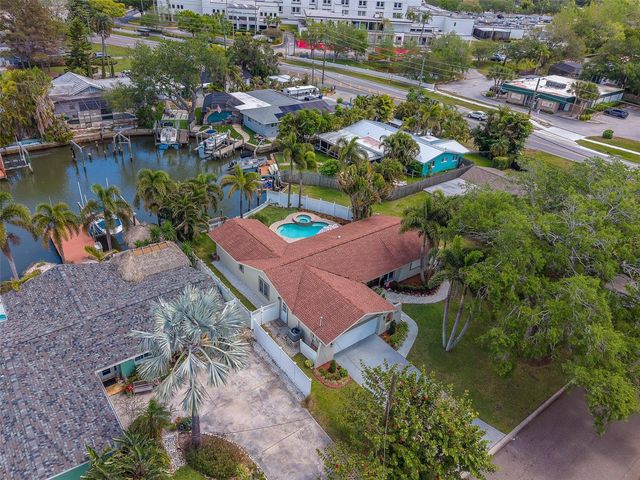 2017 COVE DRIVE, Largo, FL 33774