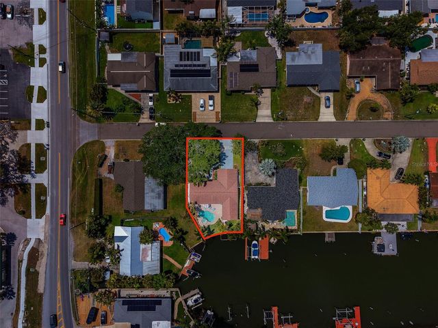 2017 COVE DRIVE, Largo, FL 33774