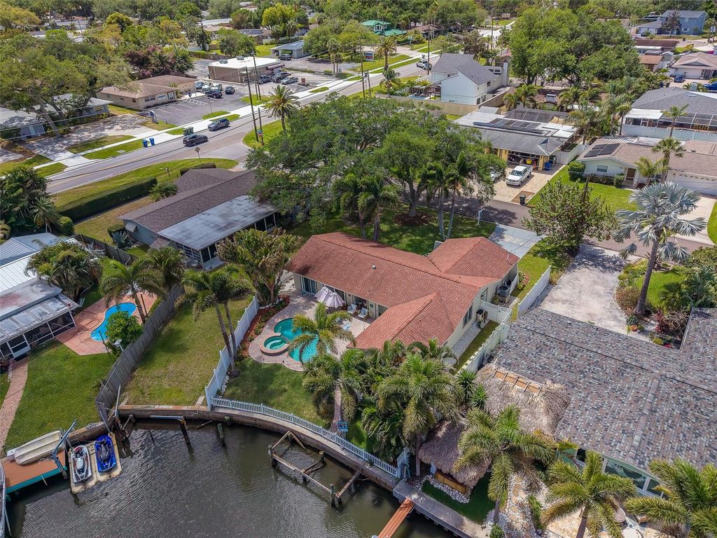 Image 57 of property listing at 2017 COVE DRIVE, Largo, FL 33774