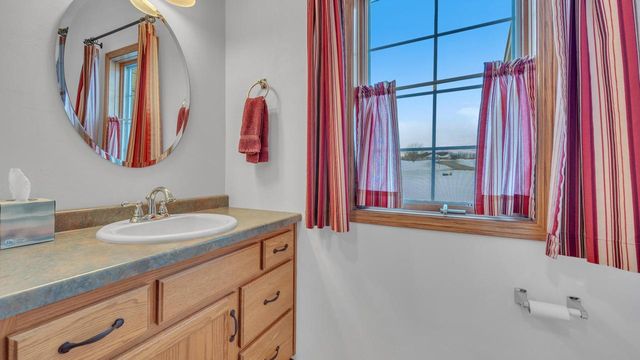 3011 Rolling Hills DRIVE, Manitowoc, WI 54220