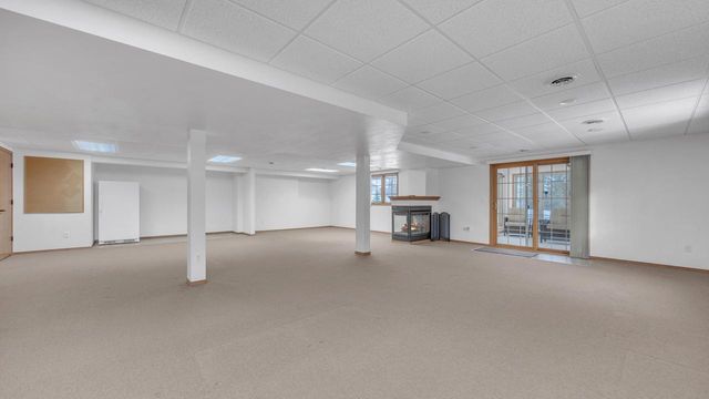 3011 Rolling Hills DRIVE, Manitowoc, WI 54220