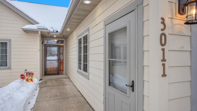 3011 Rolling Hills DRIVE, Manitowoc, WI 54220