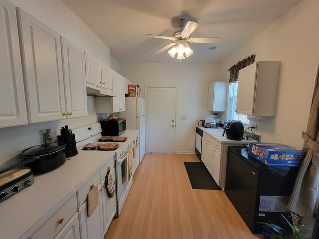 1343 Providence Circle, Elgin, IL 60120