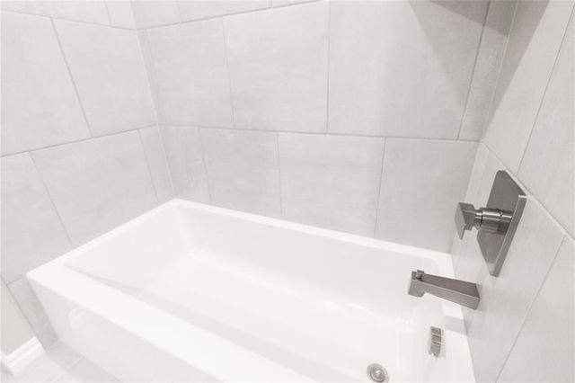 12321 SW 32nd Street, Yukon, OK 73099