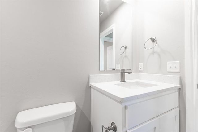 12321 SW 32nd Street, Yukon, OK 73099