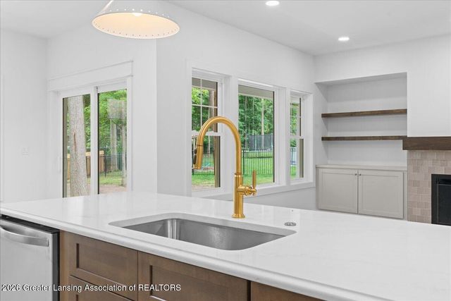 2531 Fedewood, Dewitt, MI 48820