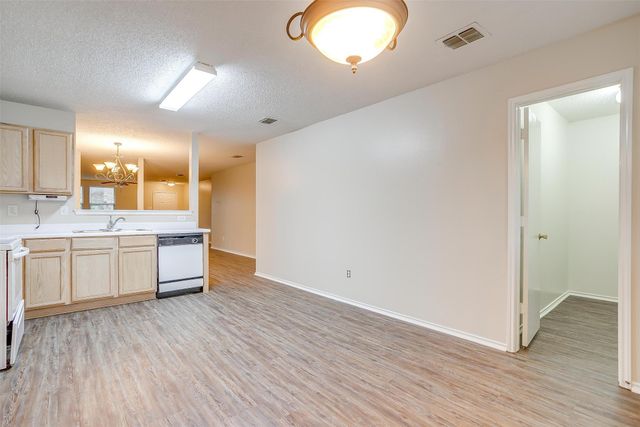 3944 Foxhound Lane, Fort Worth, TX 76123