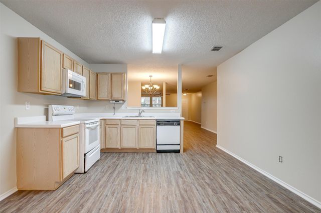 3944 Foxhound Lane, Fort Worth, TX 76123