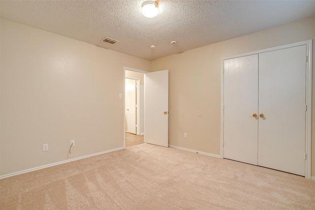 3944 Foxhound Lane, Fort Worth, TX 76123