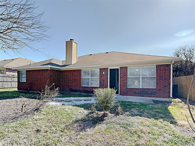 3712 Garden Springs Drive, Fort Worth, TX 76123