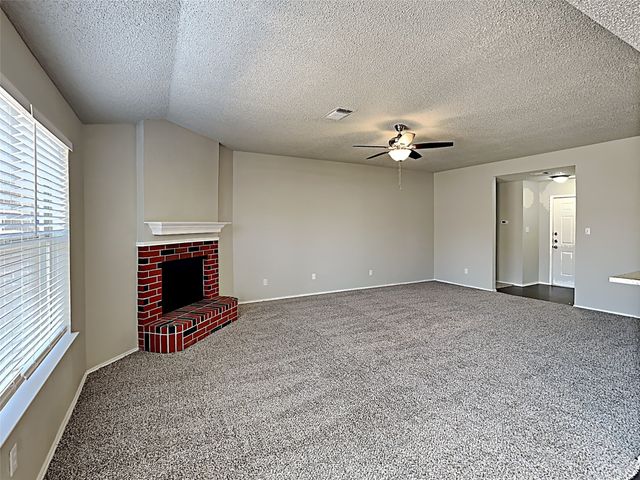 3712 Garden Springs Drive, Fort Worth, TX 76123