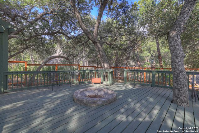 1060 Somerset, Canyon Lake, TX 78133