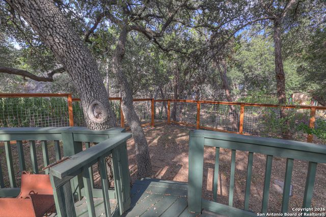 1060 Somerset, Canyon Lake, TX 78133