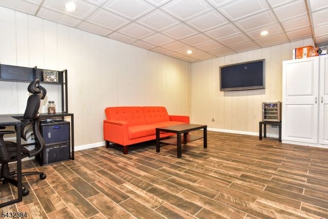 15 Brookside Hts B, Wanaque Boro, NJ 07465