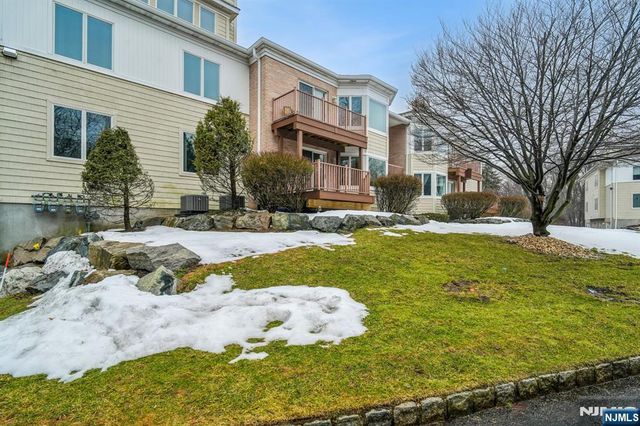 69 Turnberry Road 2, Little Falls, NJ 07424