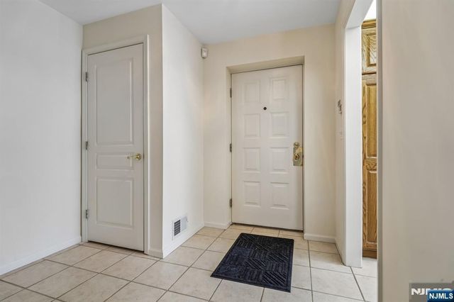 69 Turnberry Road 2, Little Falls, NJ 07424