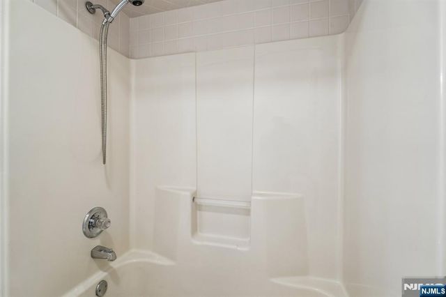 69 Turnberry Road 2, Little Falls, NJ 07424