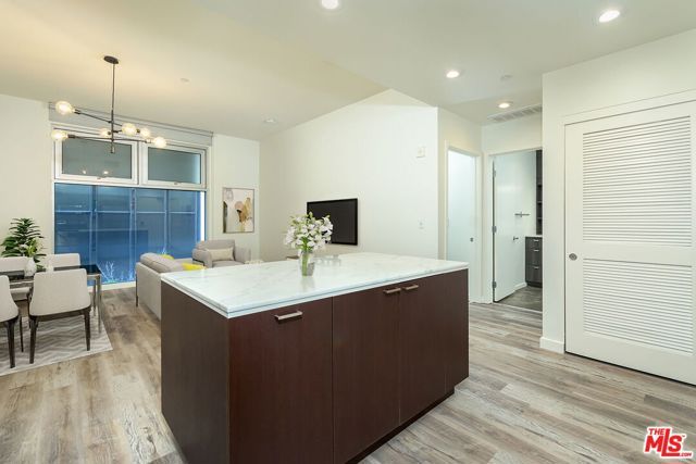630 W 6th Street 207, Los Angeles, CA 90017