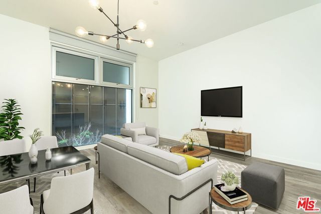 630 W 6th Street 207, Los Angeles, CA 90017