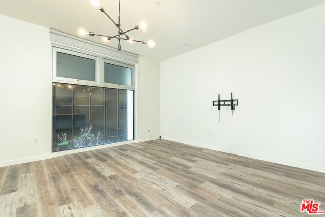 630 W 6th Street 207, Los Angeles, CA 90017