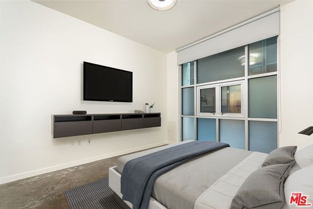 630 W 6th Street 207, Los Angeles, CA 90017