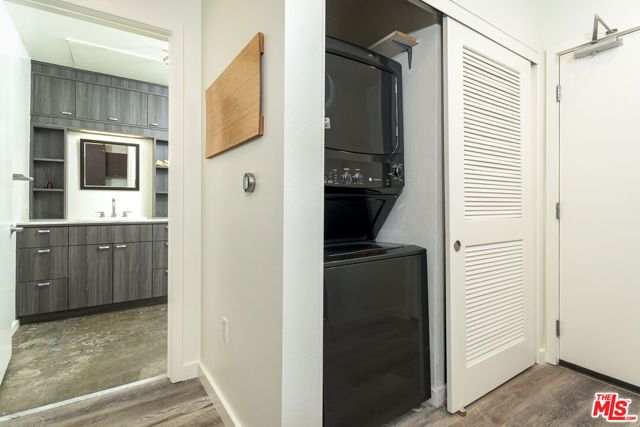630 W 6th Street 207, Los Angeles, CA 90017