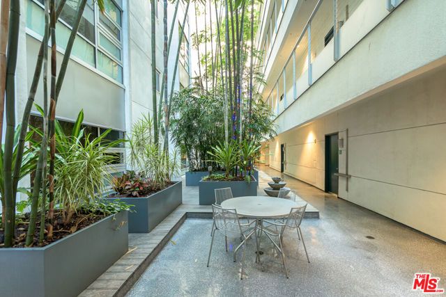 630 W 6th Street 207, Los Angeles, CA 90017