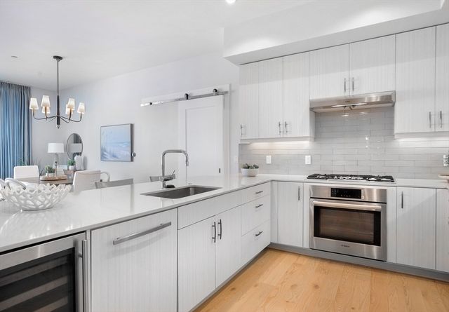 10 Shipyard Drive 317, Hingham, MA 02043