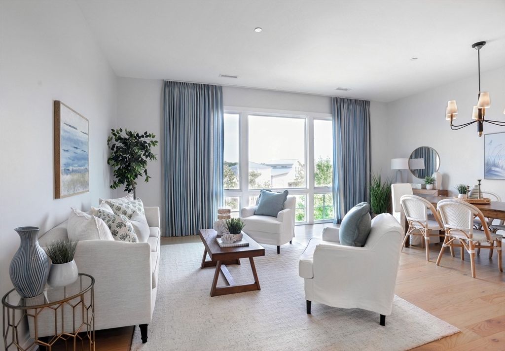 10 Shipyard Drive 317, Hingham, MA 02043