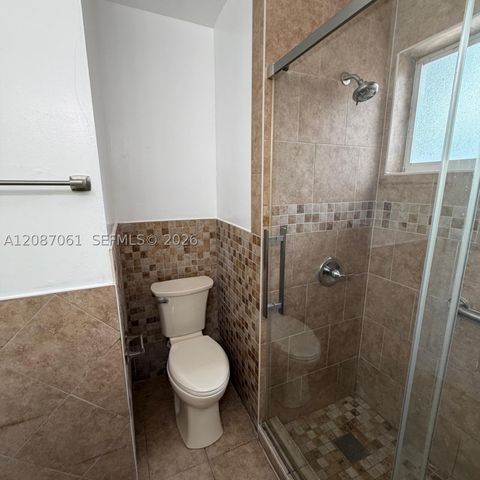 3932 NW 39th Ave, Lauderdale Lakes, FL 33309